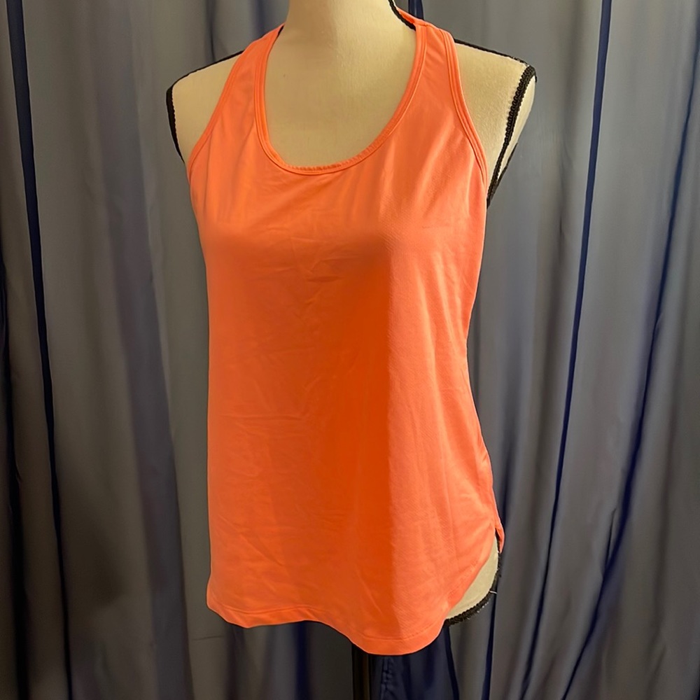 Women’s Old Navy Active Tank - Picture 1 of 4